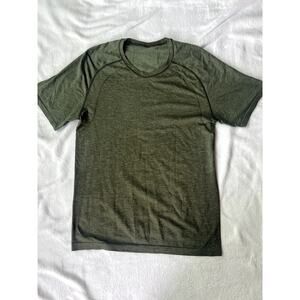 Lululemon Athletica Metal Vent Tech SS Mens T Shirt Sz M